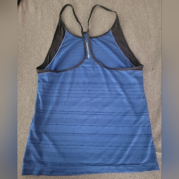 Lolë Tank Top - Picture 2 of 4